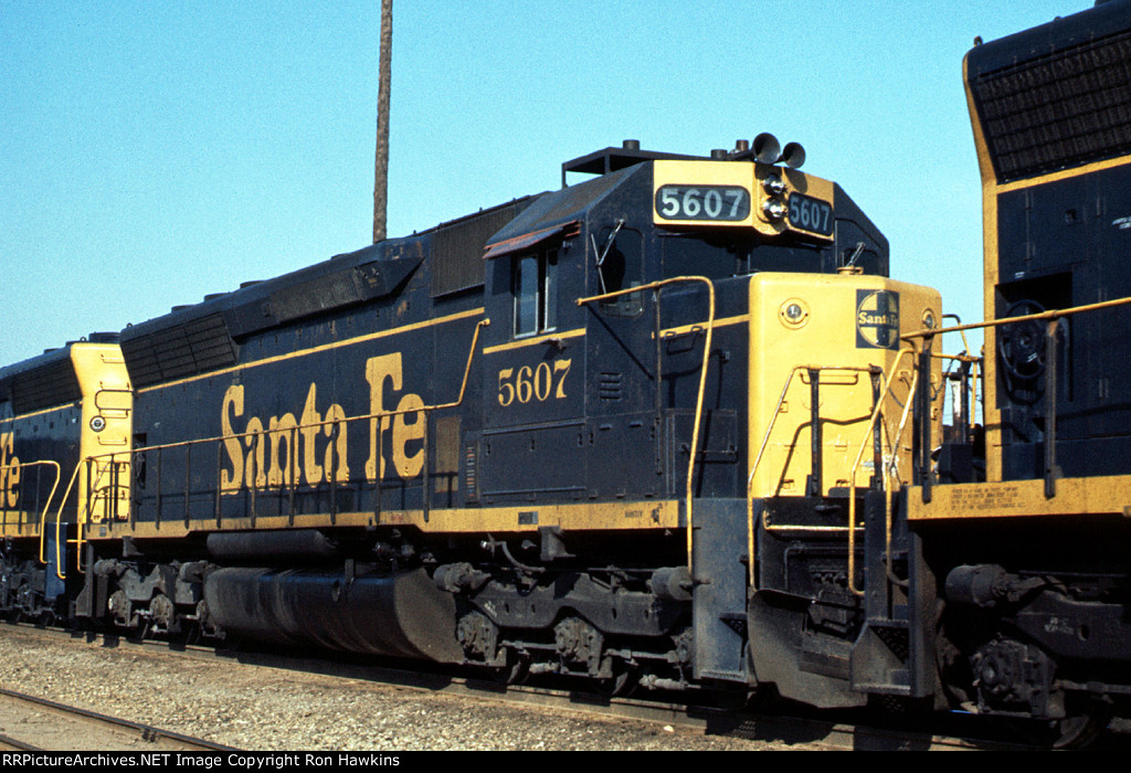 ATSF 5607 (REPOST)